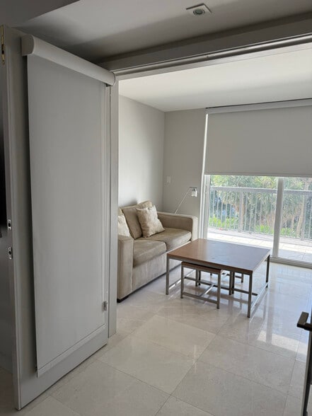 Building Photo - 2333 Brickell Ave