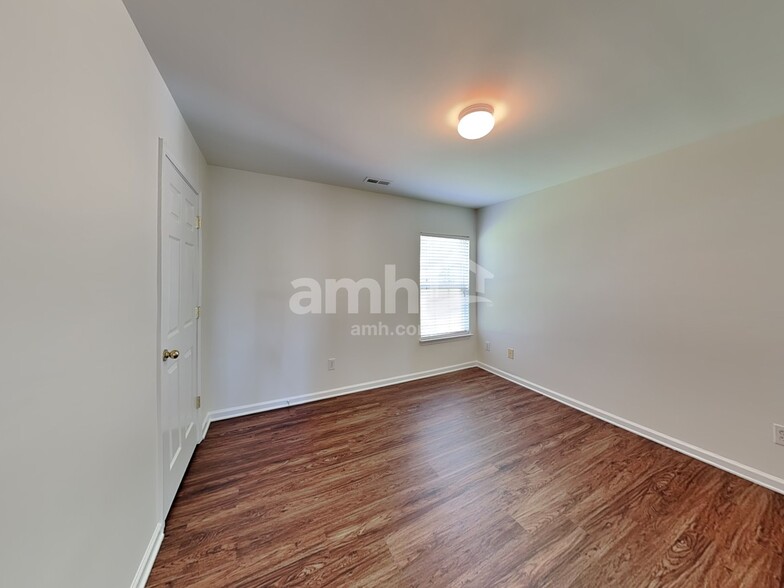 Building Photo - 6726 Centerline Dr