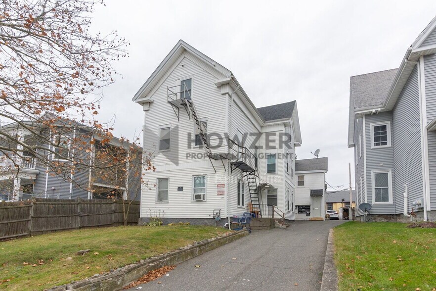 Building Photo - 109 Green St