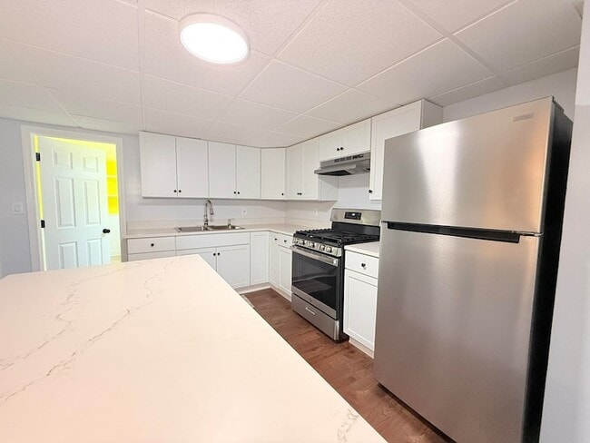 Building Photo - 286 Ceda Rd