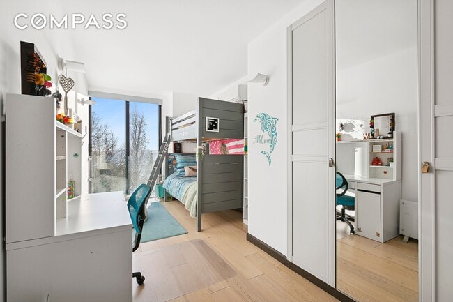 Building Photo - 21 S End Ave