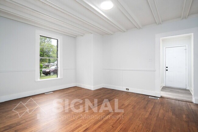 Building Photo - 2521 15th St Ensley