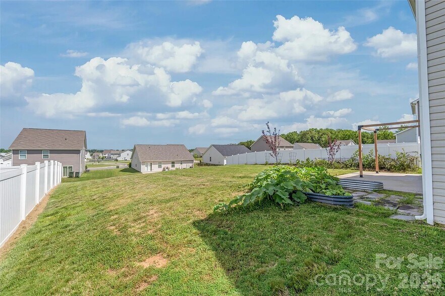 Building Photo - 1232 Phifer Rd
