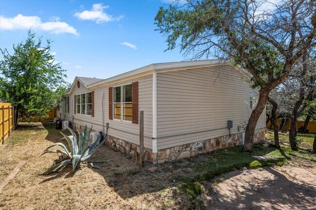 Building Photo - 21503 Coyote Trail