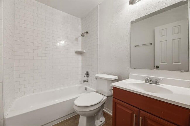 Building Photo - 2303 Rachael Ct