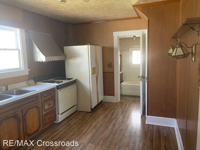 Building Photo - 2 br, 1 bath House - 423 Union Avenue