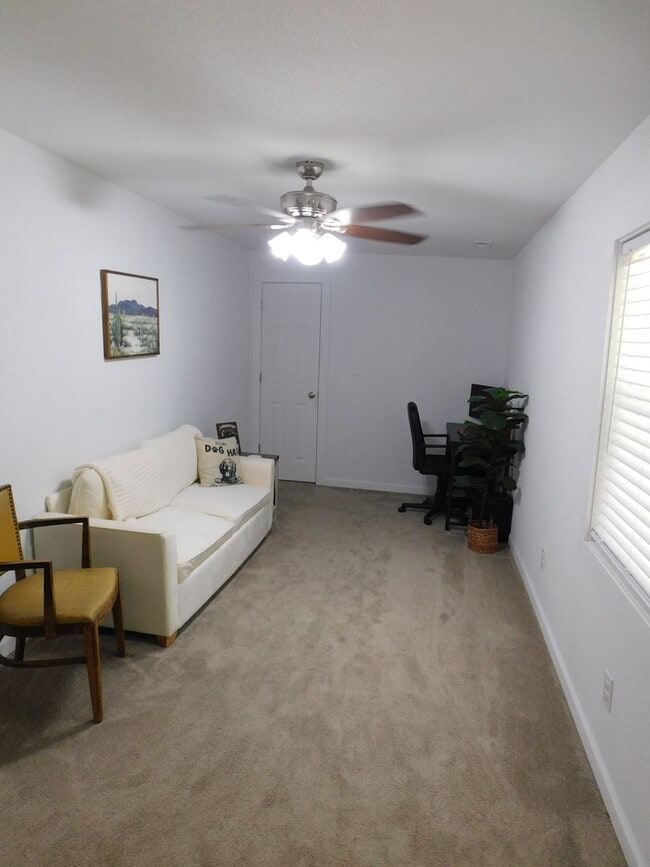 Building Photo - 3 bedroom 2 bath in Elizabeth City