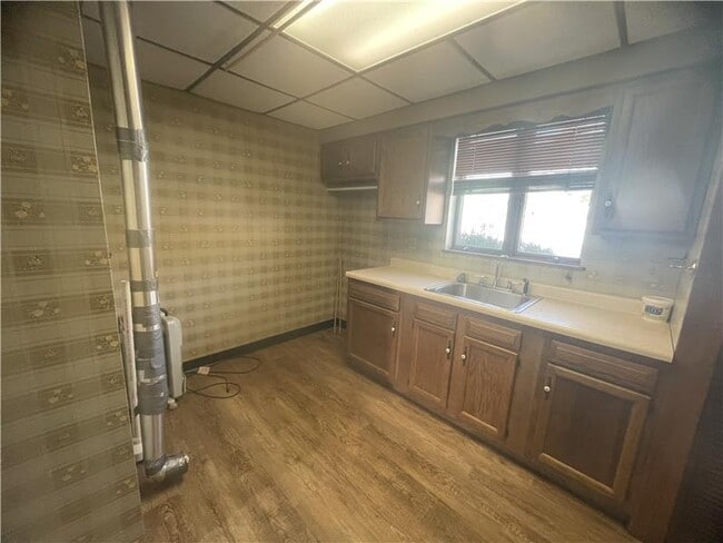 Building Photo - 820 Colliers Way