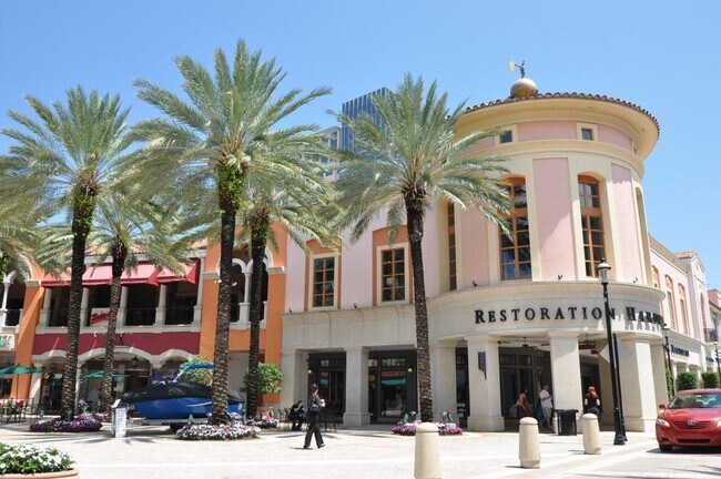 Building Photo - 1659 Magnolia Ln