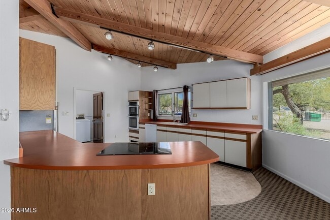 Building Photo - 6140 E Peak View Rd