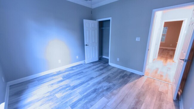 Building Photo - 14808 Bergerac Ct