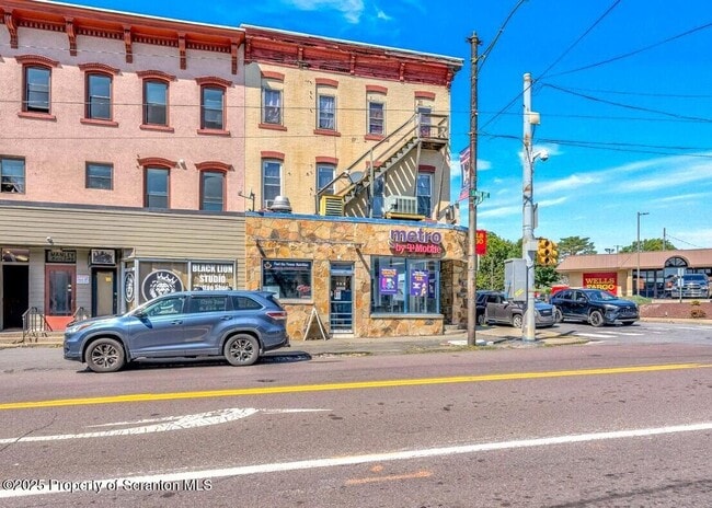 Primary Photo - 1103 Jackson St