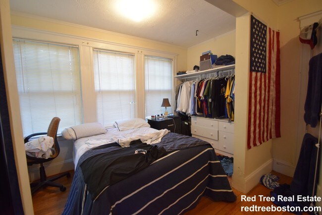 Building Photo - 24 Crosby Rd