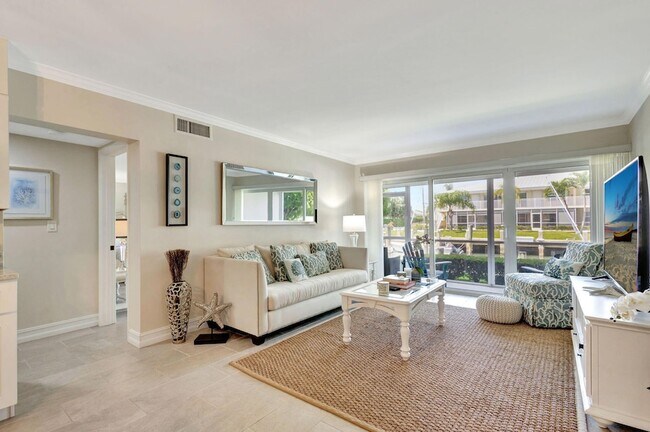 Building Photo - 68 Yacht Club Dr