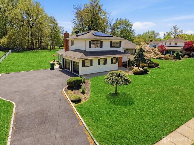 Building Photo - 34 Ventnor Dr