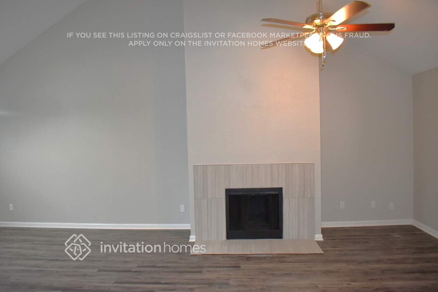 Building Photo - 3120 Woodlark Dr