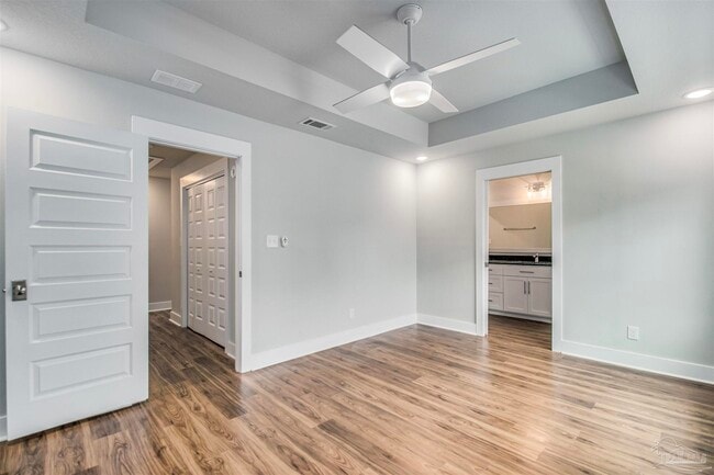 Building Photo - 230 N De Villiers St