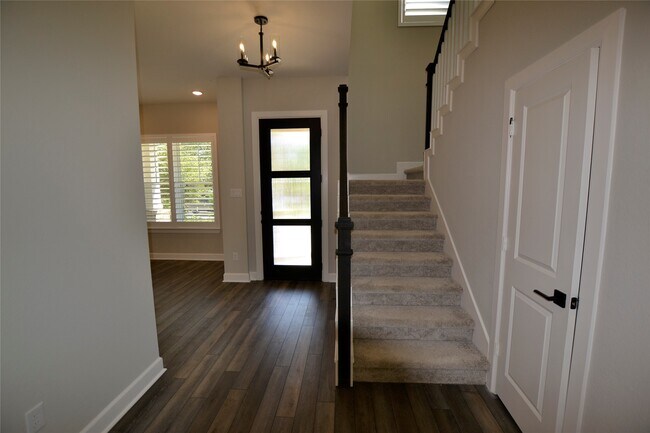 Building Photo - 2151 Creekside Breeze Dr