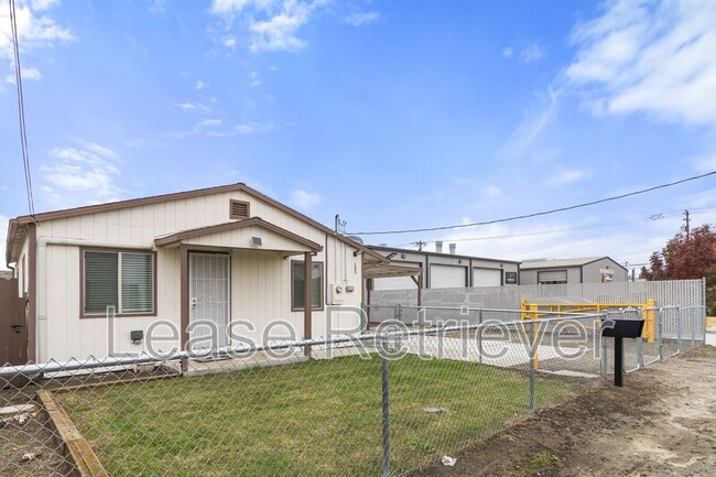 Building Photo - 135 Pacific Rd