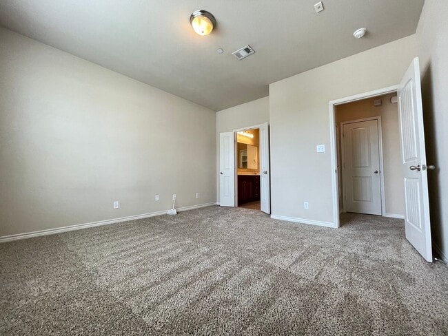 Building Photo - Westview Condo's