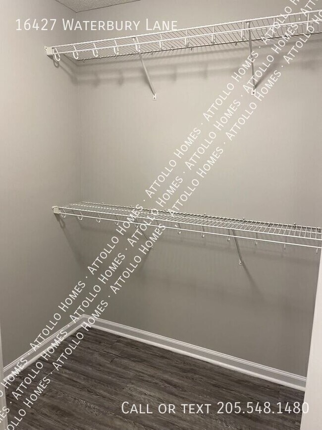 Building Photo - 16427 Waterbury Ln
