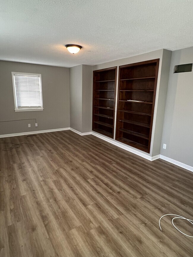 Building Photo - 503 Aspen Way