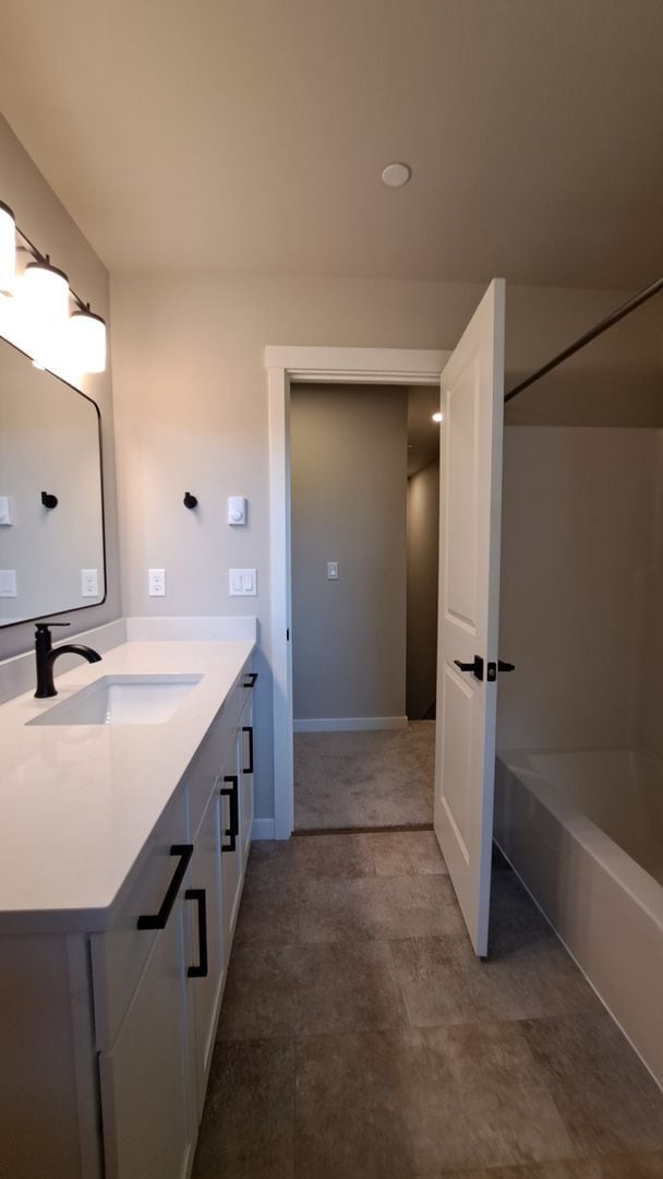 Building Photo - 3113 E Camellia Way