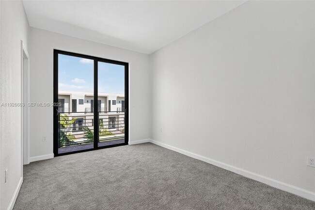 Building Photo - 13835 SW 261st Terrace