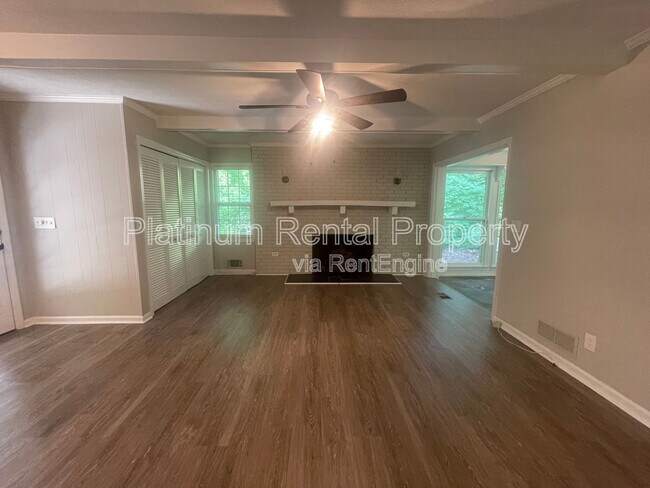 Building Photo - 224 Cold Creek Dr