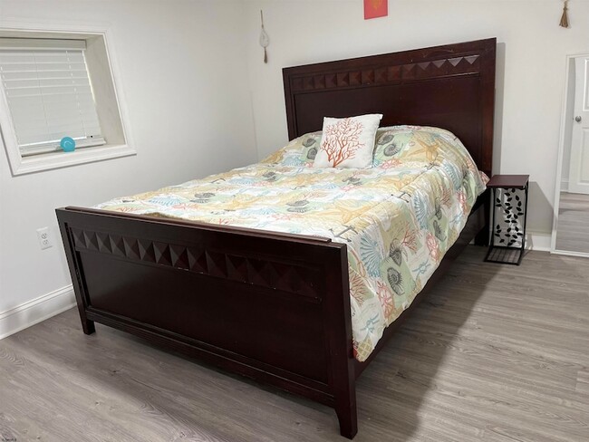 Building Photo - 3 S Richards Ave