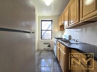 Building Photo - 1 bedroom in OAKLAND GARDENS NY 11364