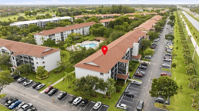 Building Photo - 1400 SW 124th Terrace
