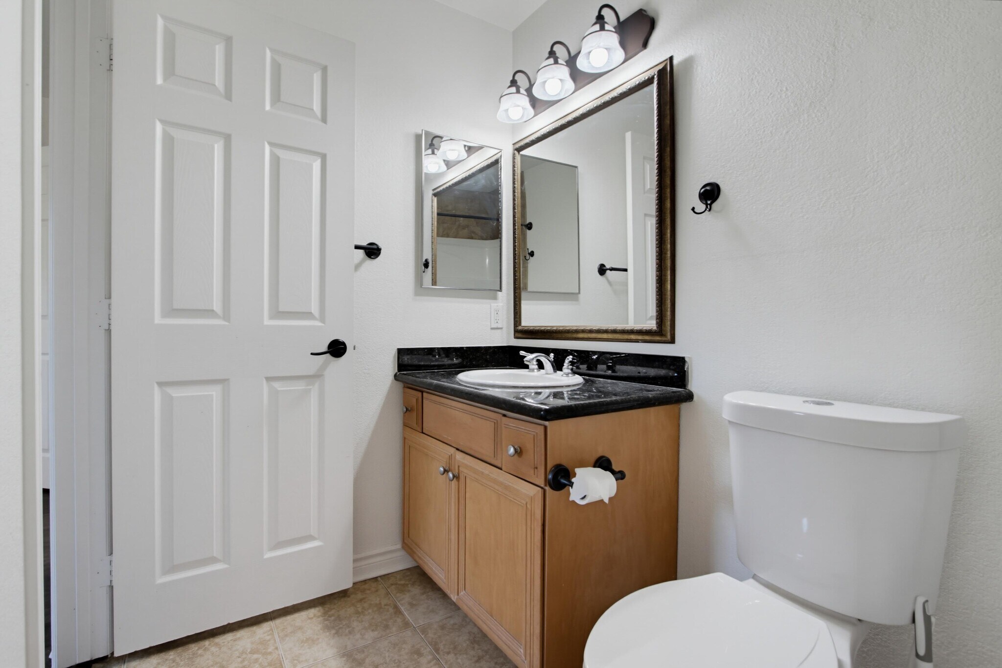 Building Photo - 5046 Los Morros Way