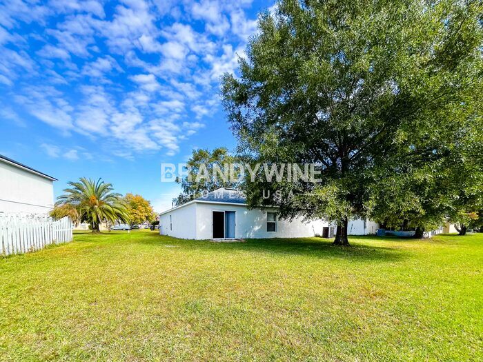 Building Photo - 4396 Marsh Hawk Dr S