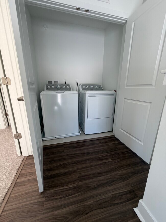 Building Photo - 36 Primrose Ct