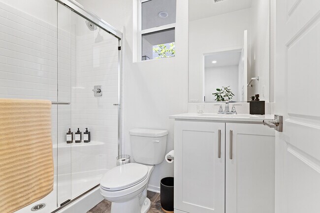 Building Photo - 9548 Greenley Pl