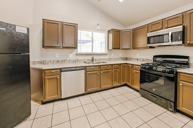 Building Photo - 3009 Walnut Springs Dr