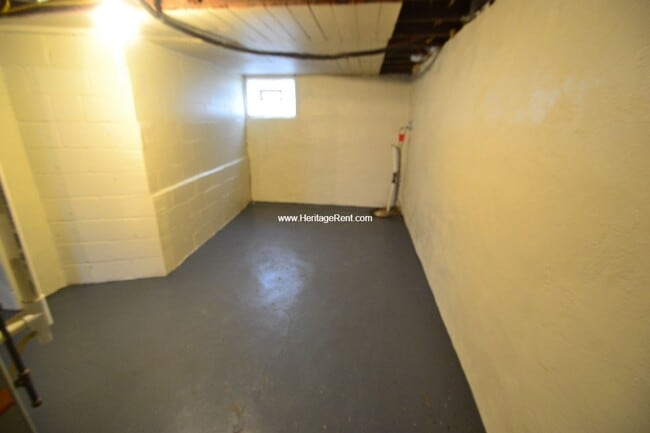 Building Photo - Recently updated 2 bedroom home Close to Mt. Echo park