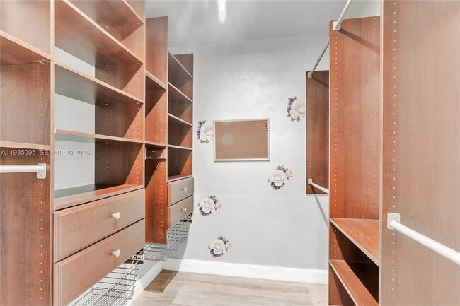 Building Photo - 776 NE 74th St