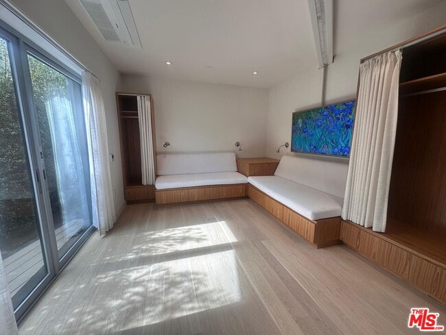 Building Photo - 340 Indiana Ave