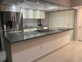 Building Photo - 19208 NE 25th Ave