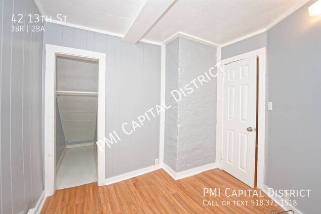 Building Photo - 42 13th St