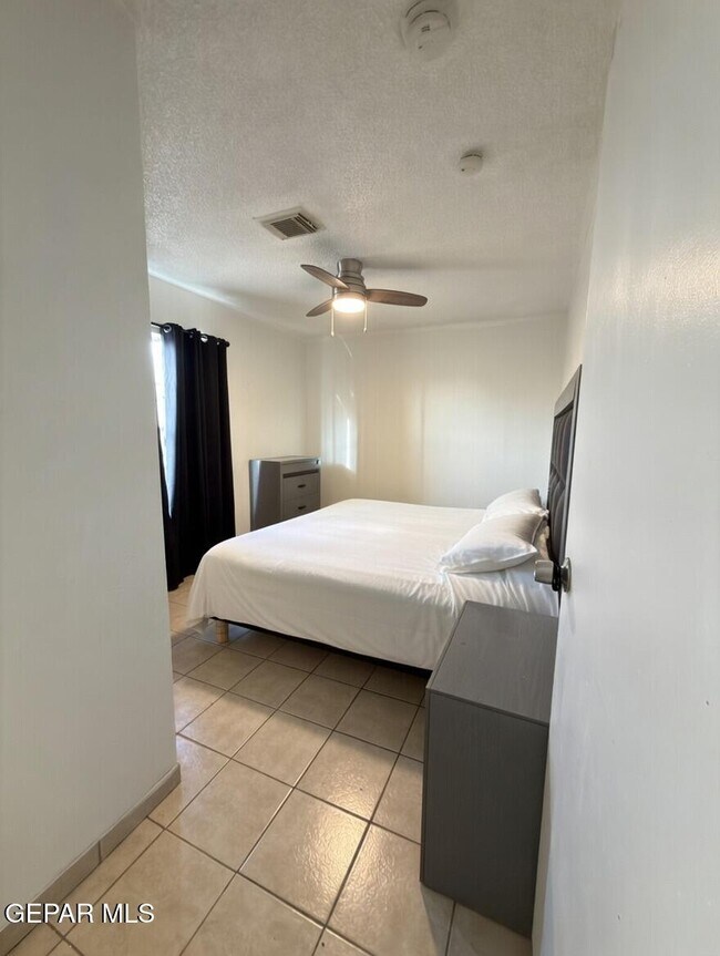 Building Photo - 11510 Valle Palomar Rd