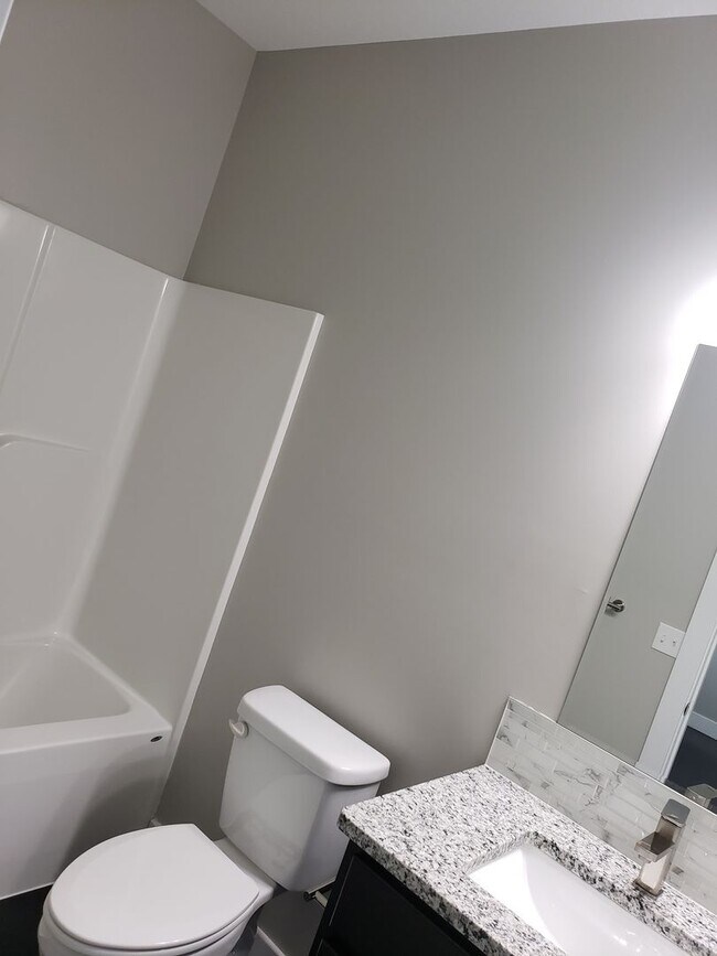 Building Photo - 4955-4953 Morris