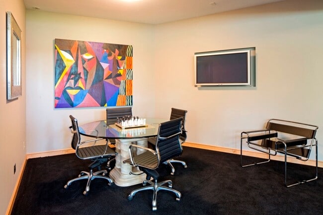 Building Photo - Resort Home