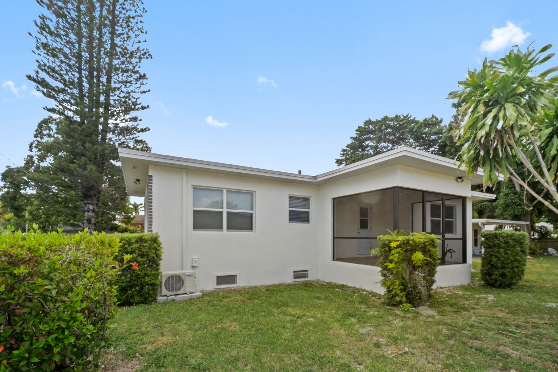 Building Photo - 1219 NW 33rd St