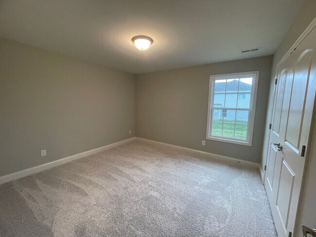 Building Photo - Gorgeous Custom New Build Home!