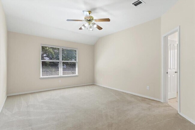 Building Photo - 207 Colby Ln