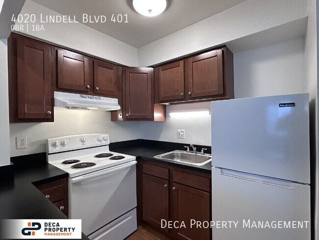 Building Photo - 4020 Lindell Blvd