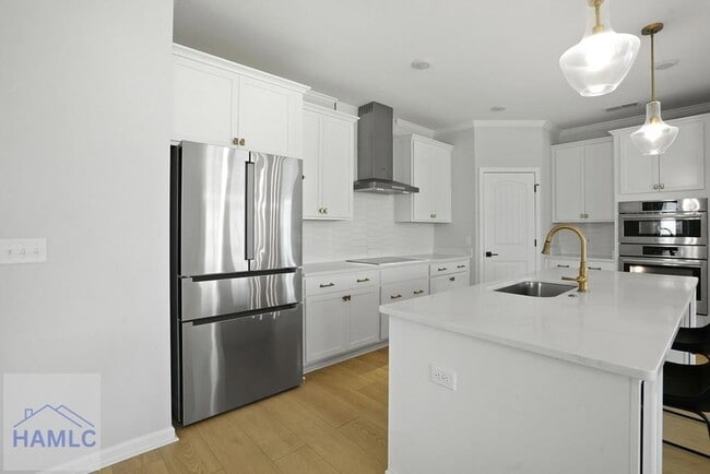 Building Photo - 25 Ashmont St